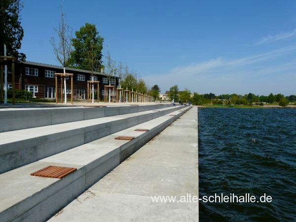 Auf der Freiheit Schleswig Neubau Schleipromenade und Regattaplatz