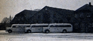 Stadtbusse vor der Wagenhalle Stadtfeld